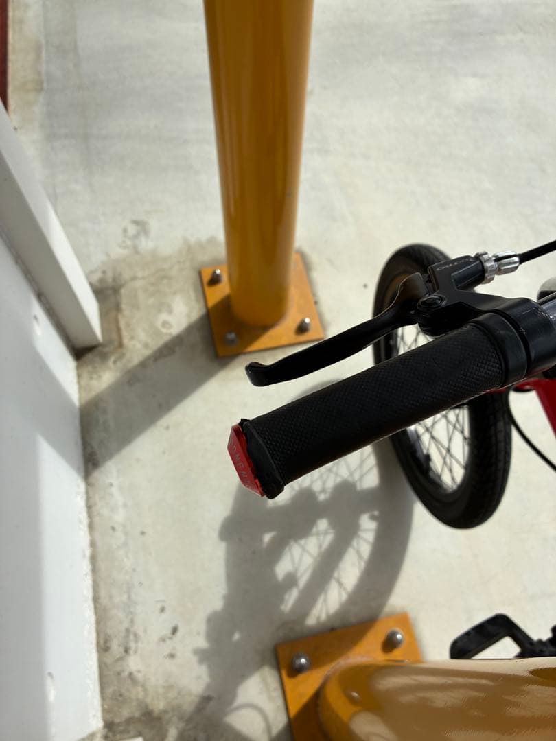 アーレス　ARES BMX 16インチ　屋根下保管
