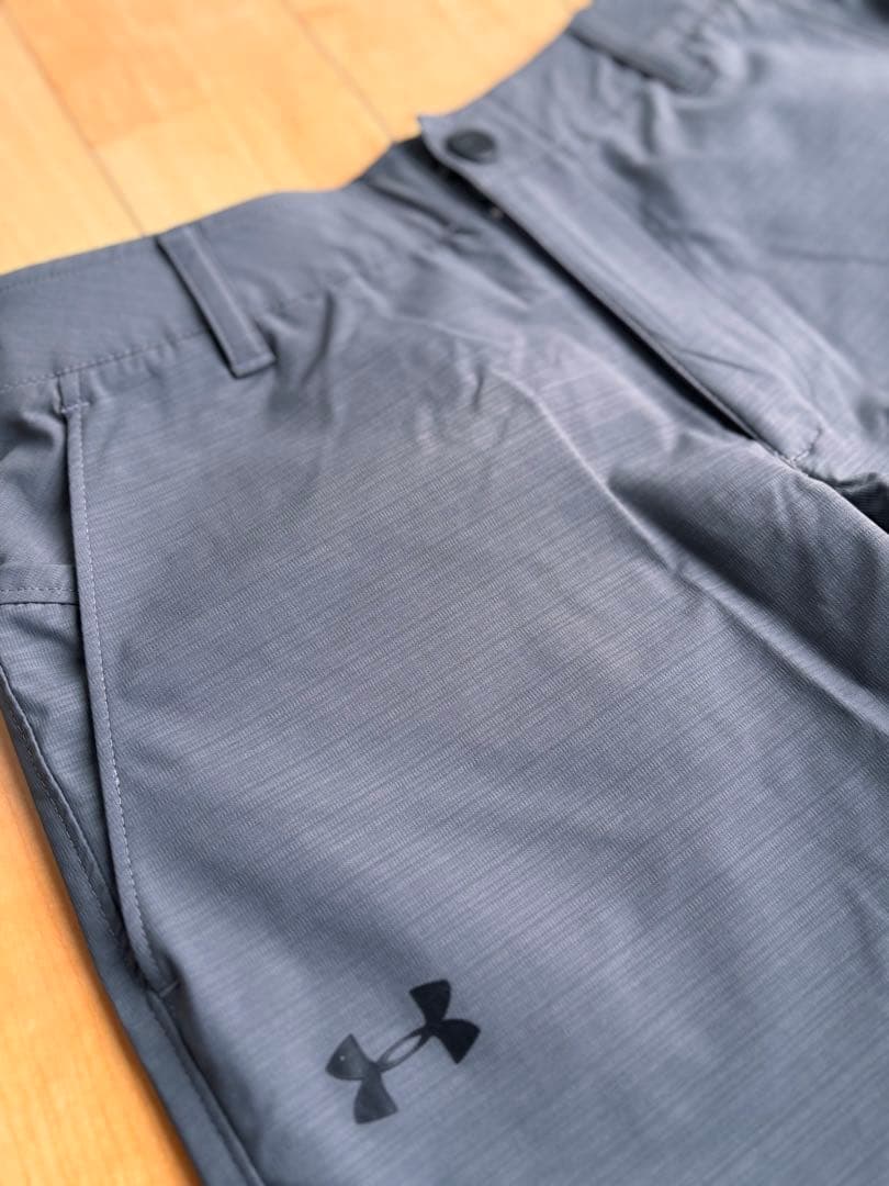 【新品タグ付】UNDER ARMOUR カジュアル パンツ グレー②