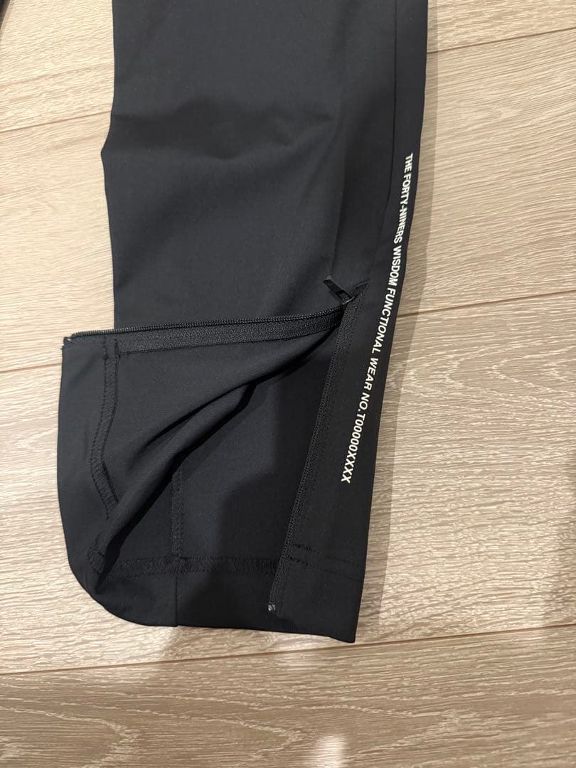 TFW49 ファスナー付きスリムパンツ　黒　S