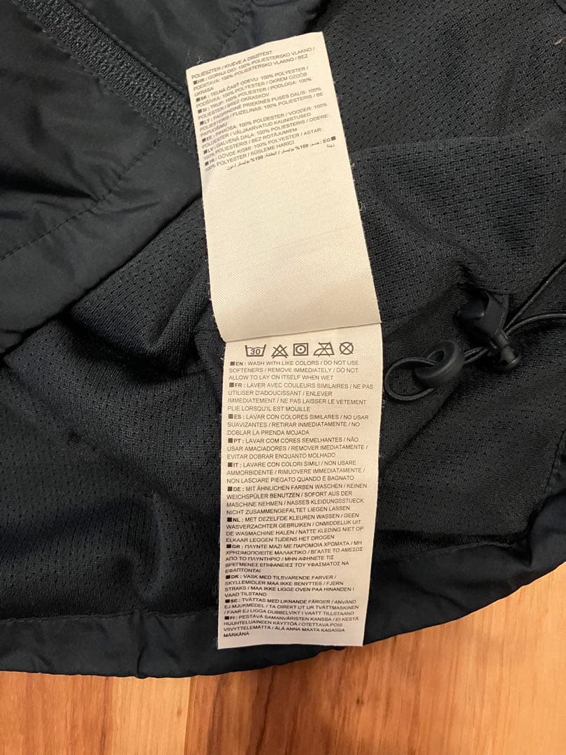 アーセナルFC NIKE ナイロンジャケット 古着　Mビンテージ　ナイキ