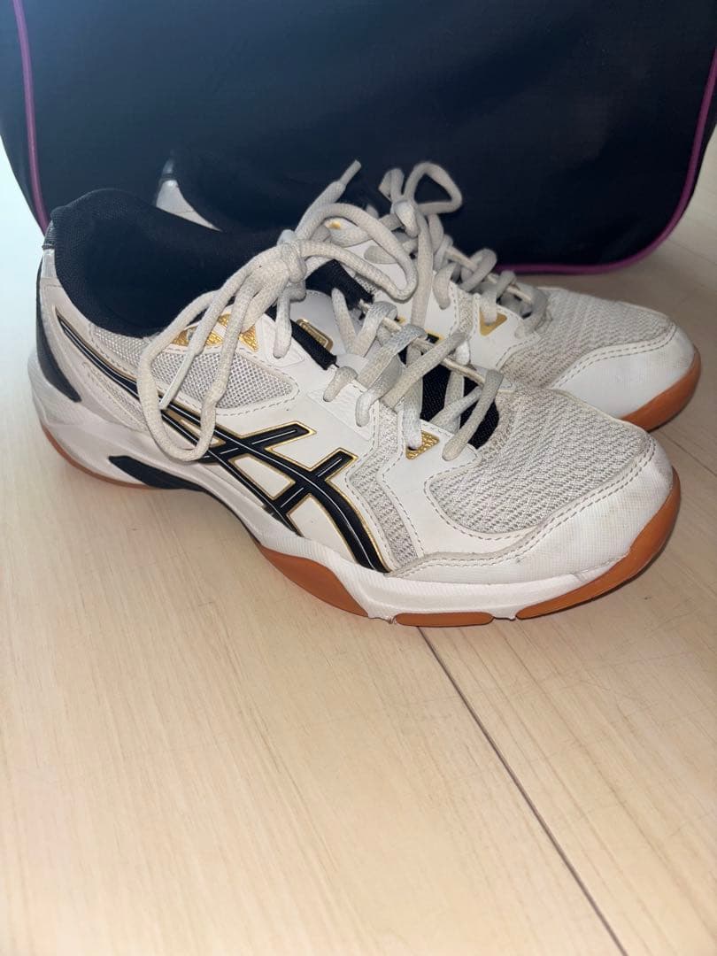 ASICS バレーボールシューズ ホワイト/ブラック 収納バッグ付き