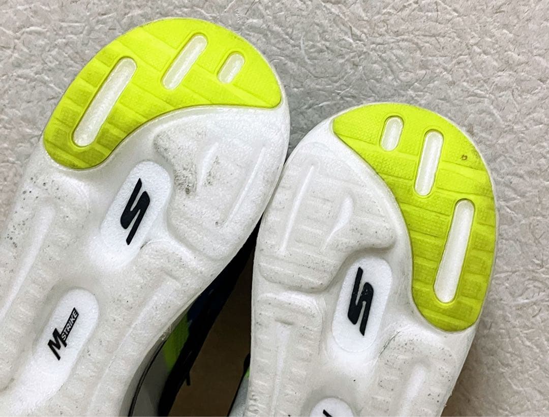 ★スケッチャーズ GO RUN SPEED ELITE HYPER カーボン