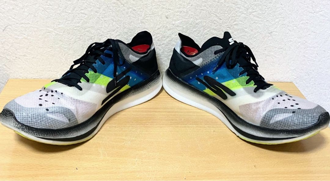 ★スケッチャーズ GO RUN SPEED ELITE HYPER カーボン