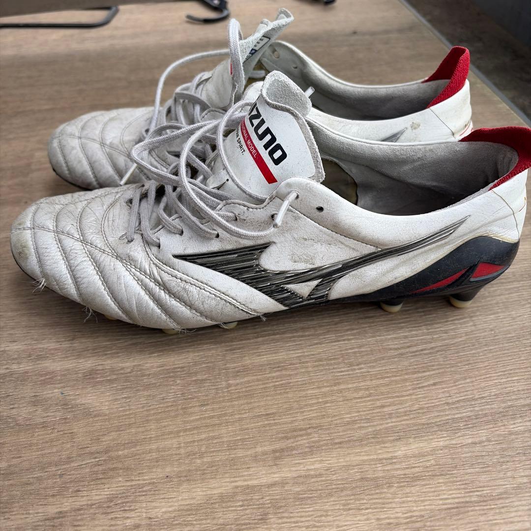 ミズノ　サッカースパイク　モレリアネオIII Japan