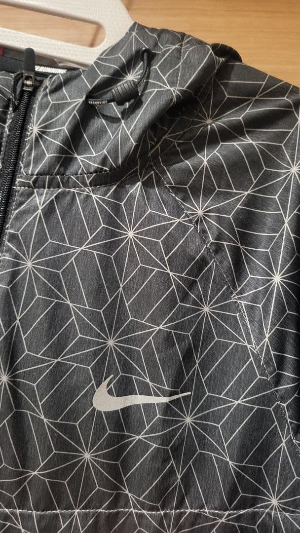 Nike 幾何学模様 フード付きジャケット ウィンドブレーカー L