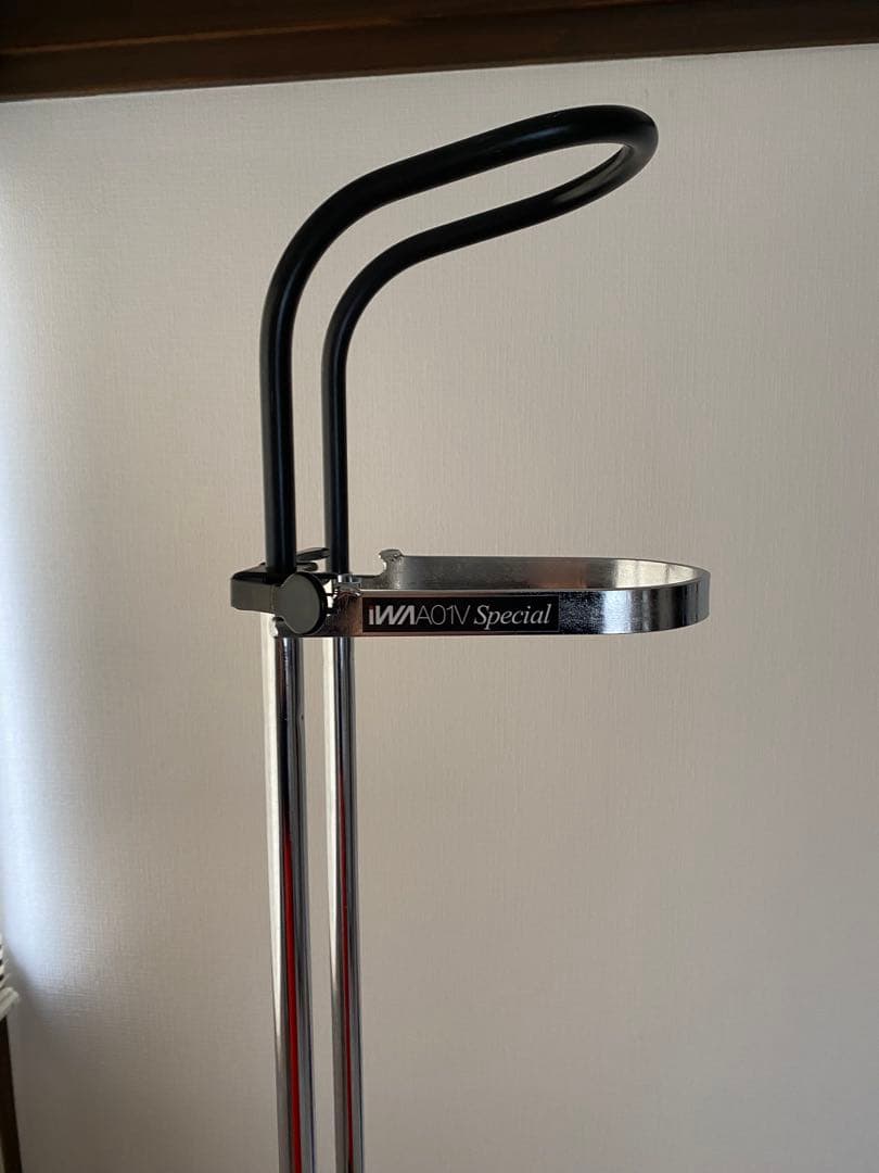 【美品・室内保管】IWA A01V 自転車縦置きスタンド(ロード・クロス対応)