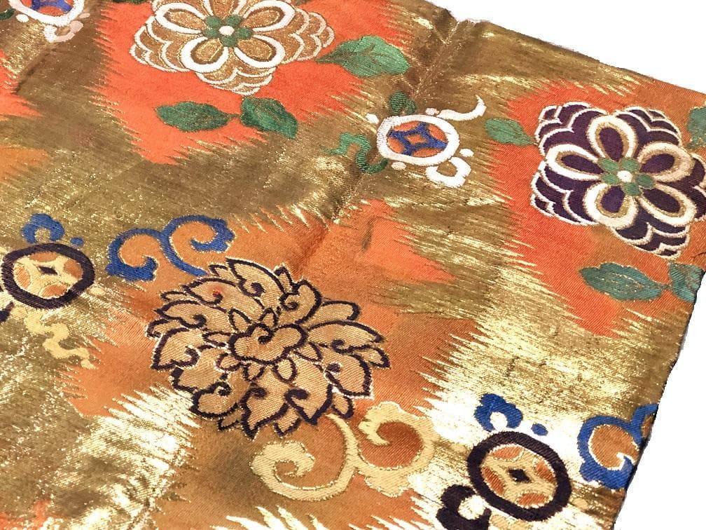 【 江戸幕末期の古裂 】　安政年　金襴織内敷　52×51ｃｍ　浄土真宗