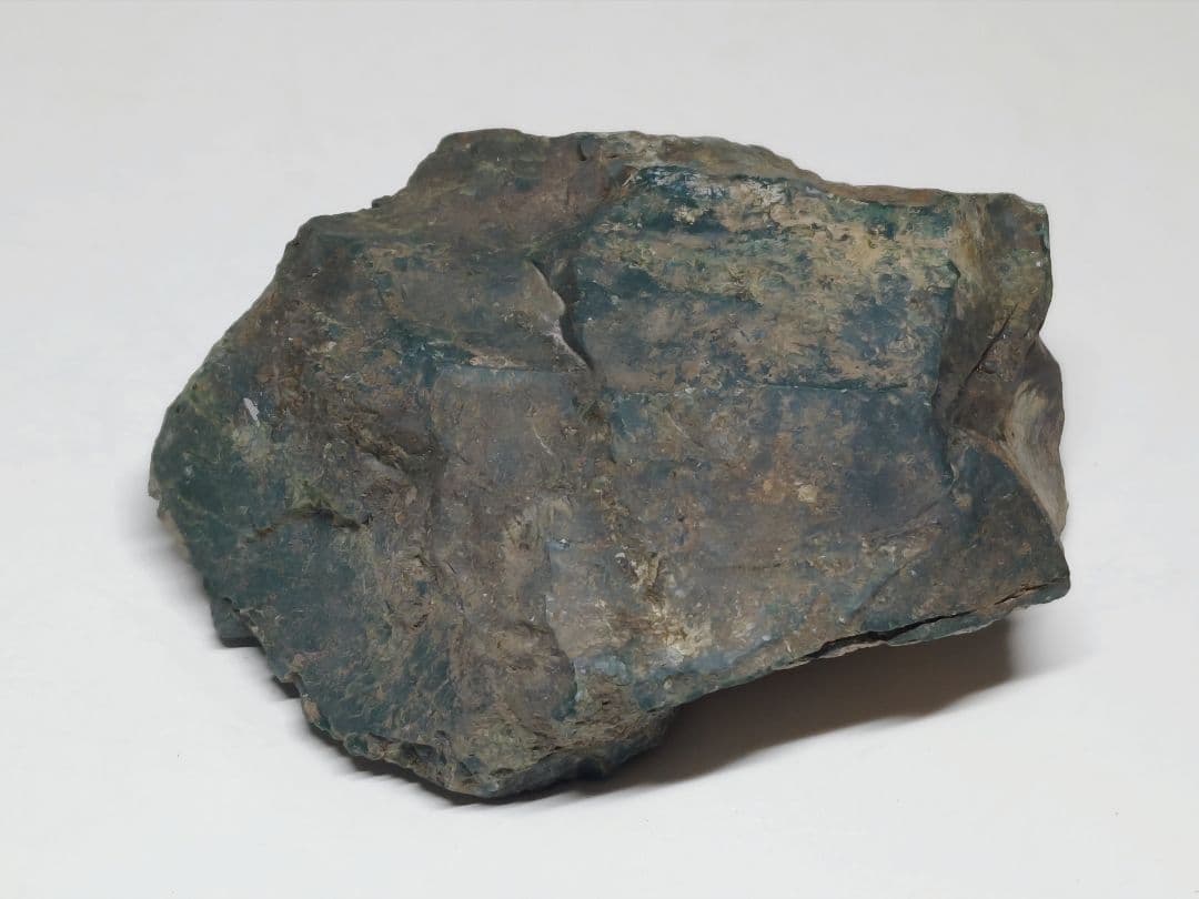 P-2 出雲石 210g 碧玉 瑪瑙 原石 鑑賞石 自然石 誕生石 鉱石 鉱物