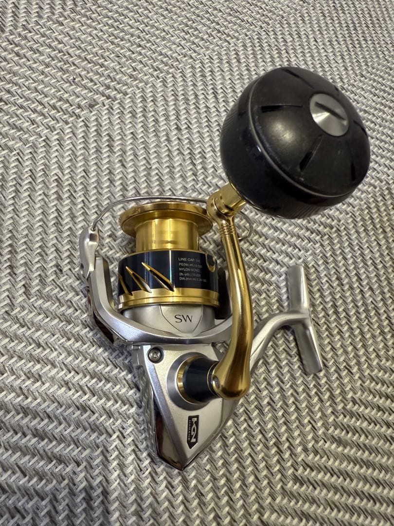 STRADIC SW 4000XG スピニングリール