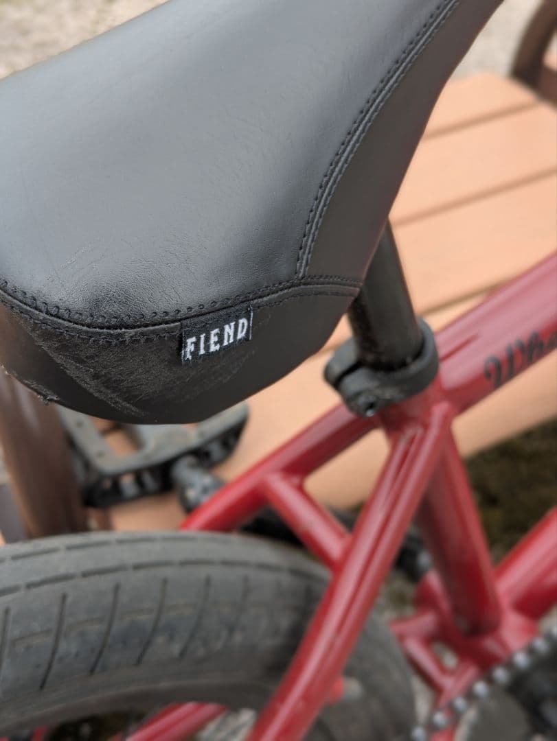 FIEND Type o 　BMX ２０インチ