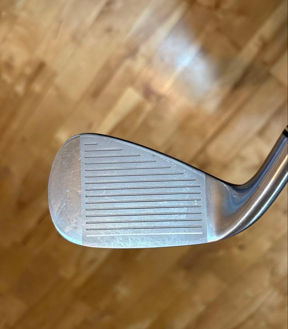 XXIO 10 レッド　6番アイアン　Rシャフト。