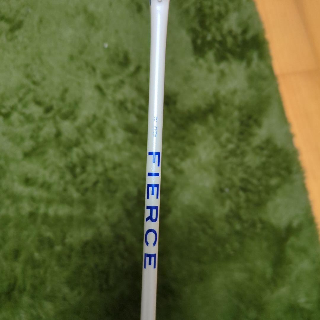 【美品】 FIERCE CX8700 バドミントンラケットWilson