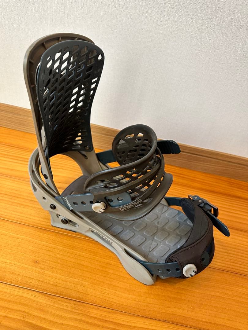 g*n様 BURTON GENESIS TT
