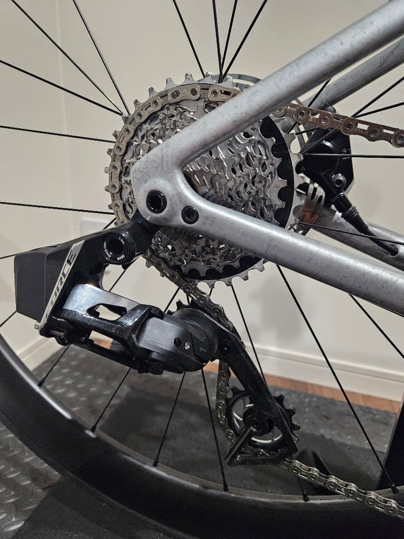 TARMAC SL8 PRO - SRAM FORCE AXS　54サイズ