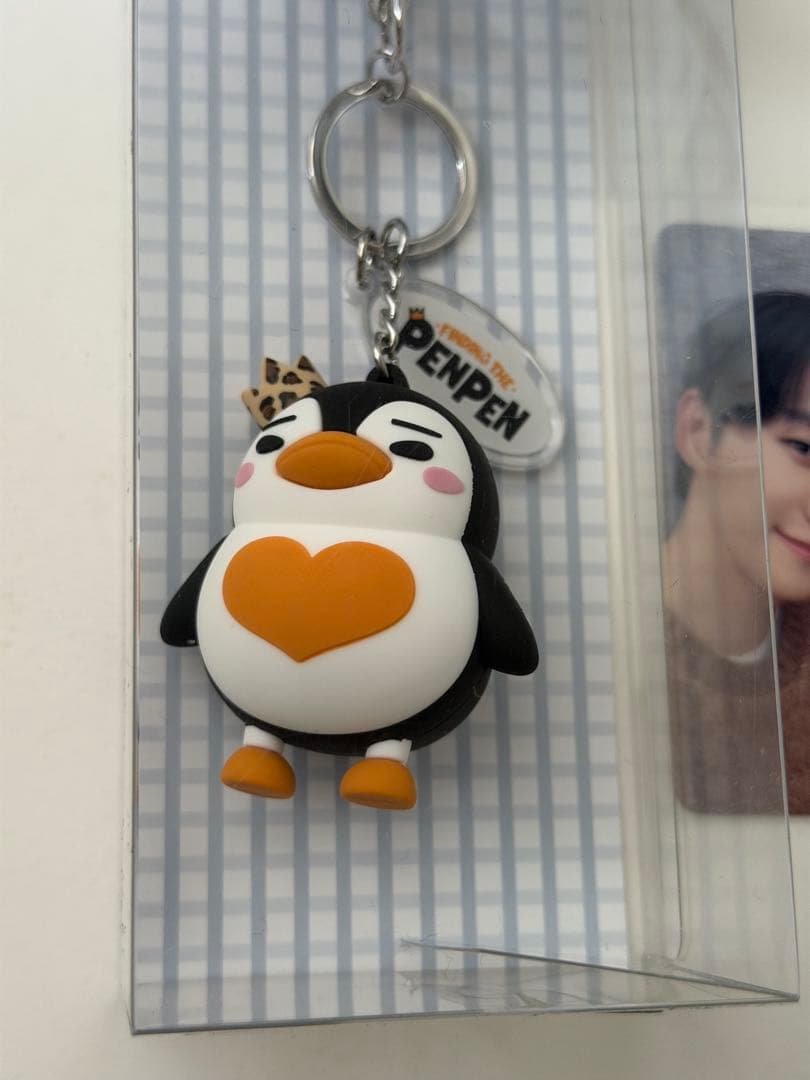 アイドル LEE JUNHO PENPEN PVC FIGURE KEYRING