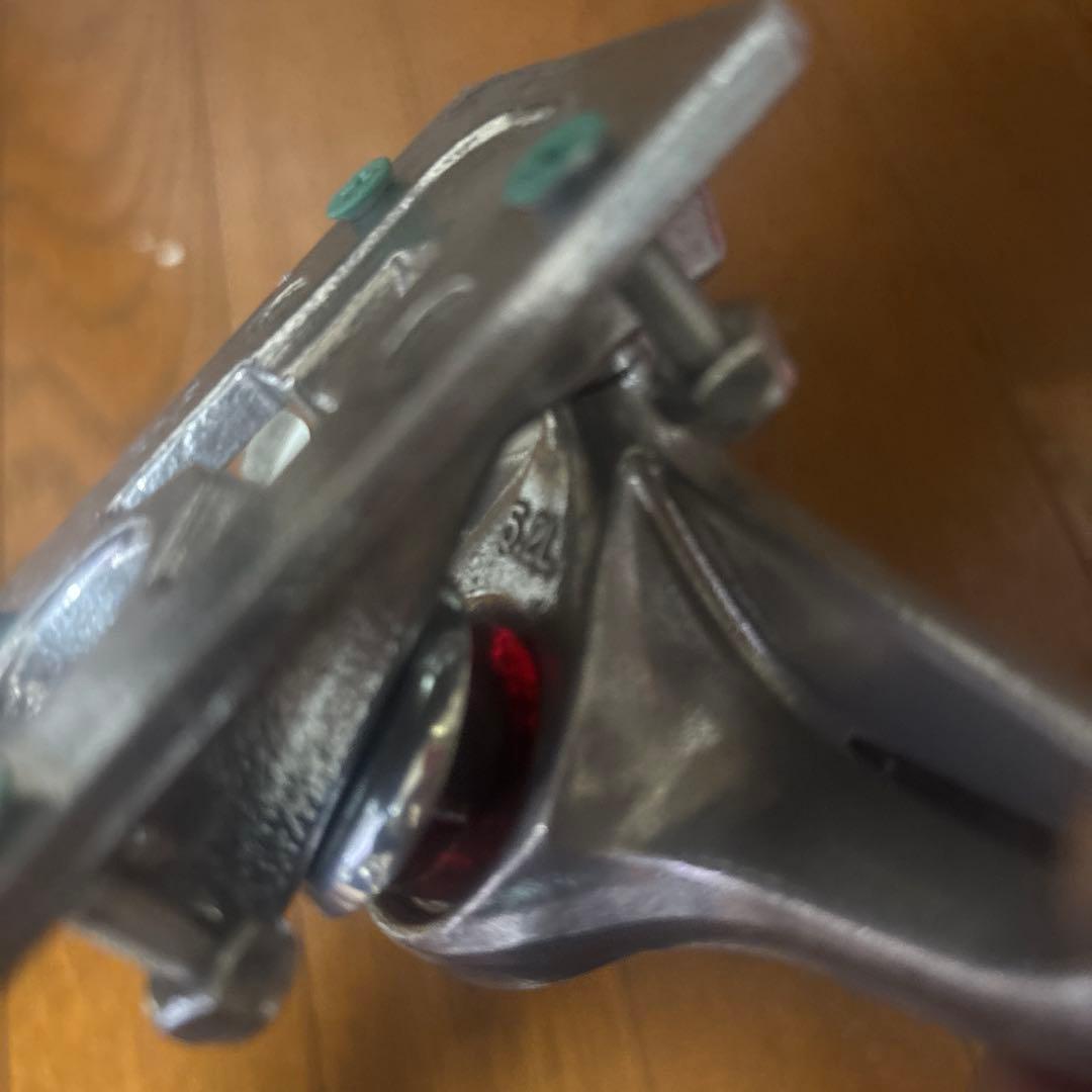 venture 5.2 low ベンチャートラック　スケートボード　スケボー