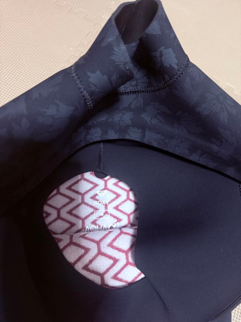 美品　ROXY ロキシー　裏起毛　セミドライ　M 1回着用品