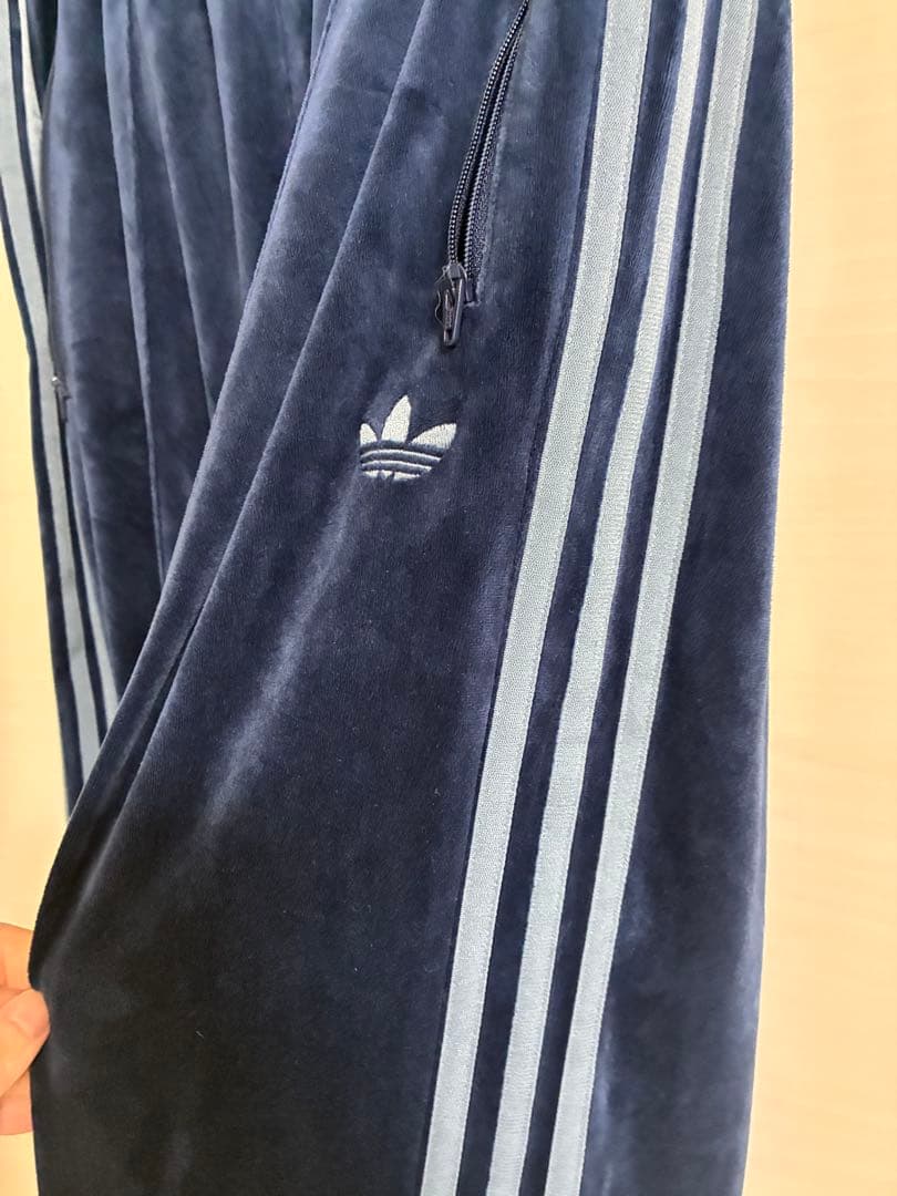 adidasorignal トラックパンツ　ベロア　ネイビー　サイズL