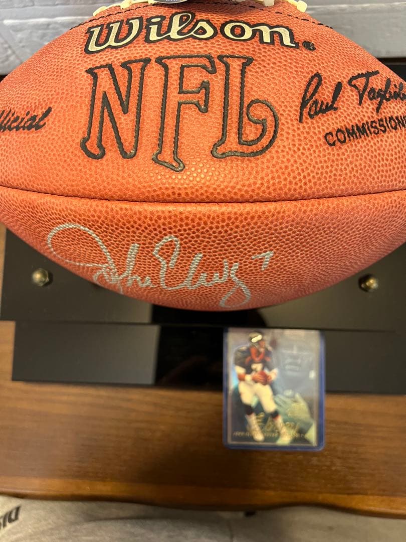 【NFL】JOHN ELWAY 直筆シルバーサインボール専用ケース入りCOA付き