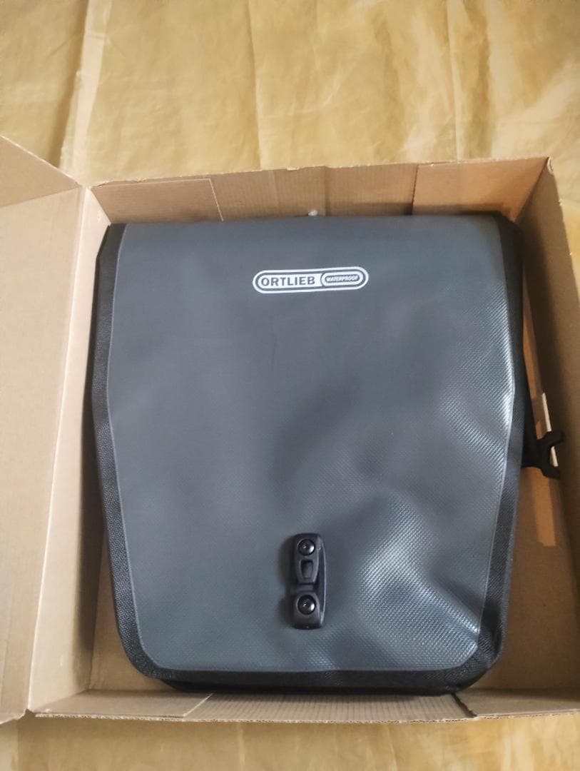 【新品未使用】オルトリーブ バックローラークラシック 片側のみ 20L 防水