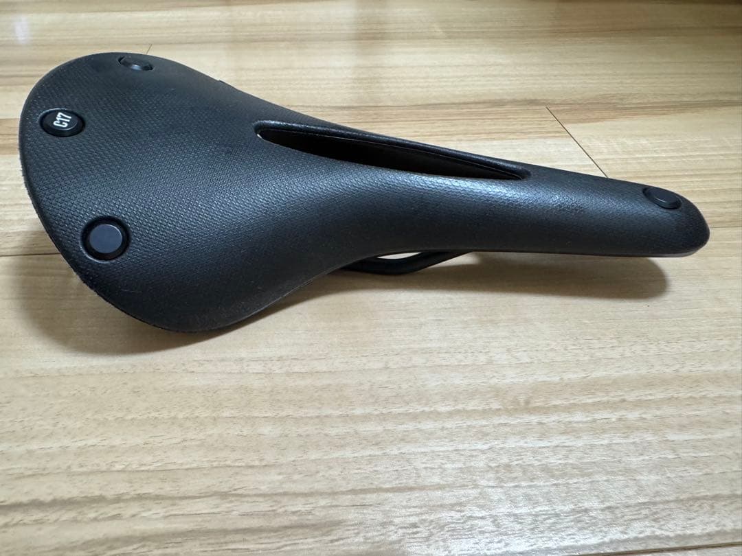 BROOKS CAMBIUM C17 穴あき サドル