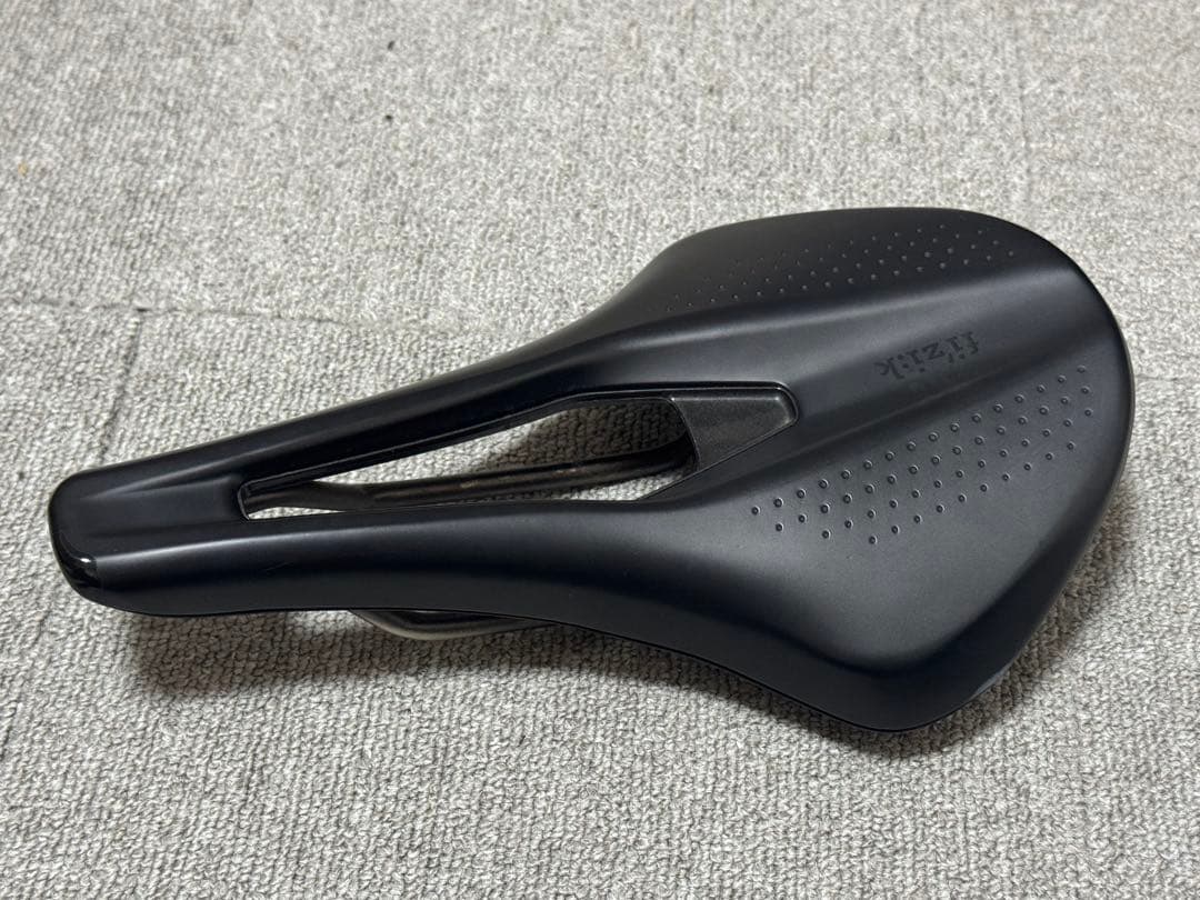 FIZIK ARGO TEMPO 160mm サドル