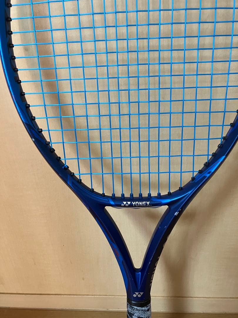 ヨネックスイーゾーン100グリップ2