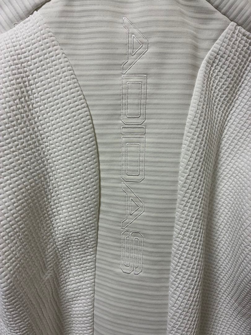 adidas ホワイト ジップアップジャケット