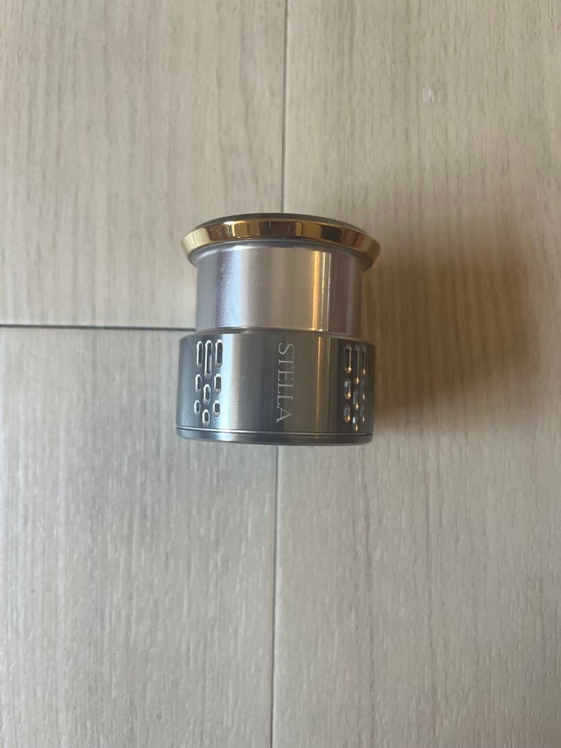 シマノ　SHIMANO 18ステラ純正2500 スプールのみ