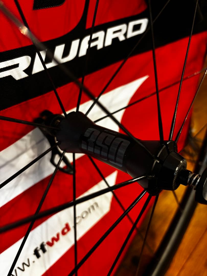 FFWD F3R FCC スターラチェット54T このまま乗れます