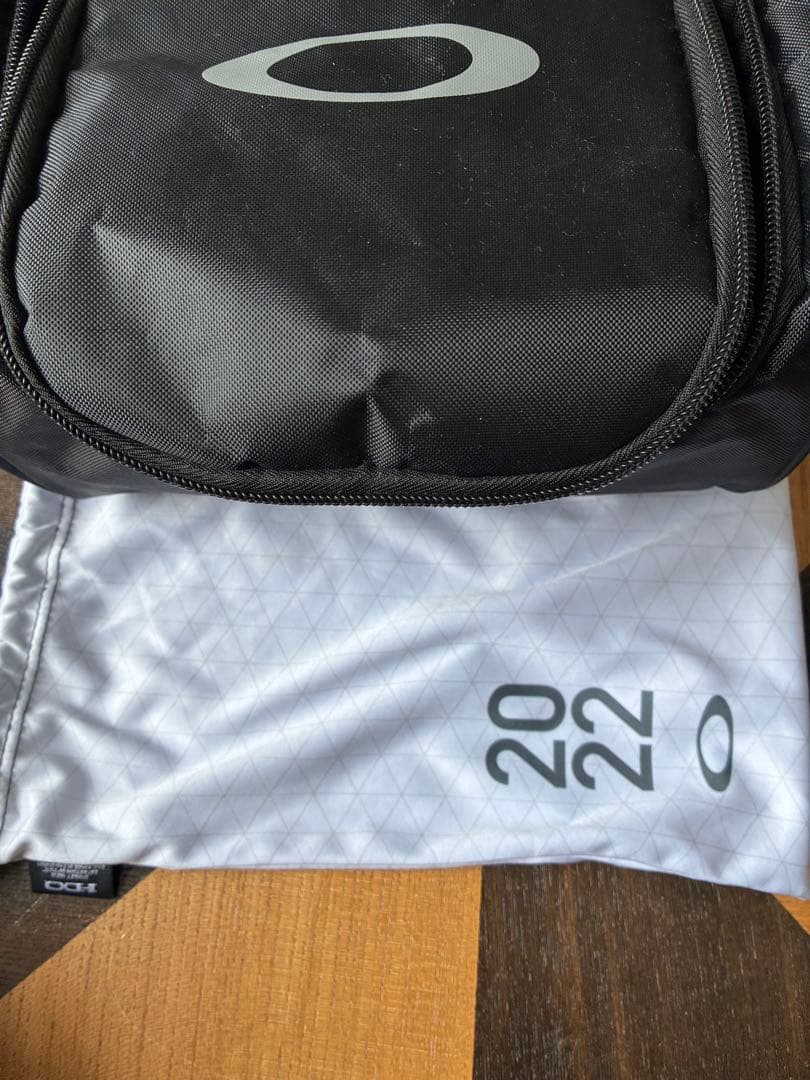Oakley ゴーグル　2022モデル