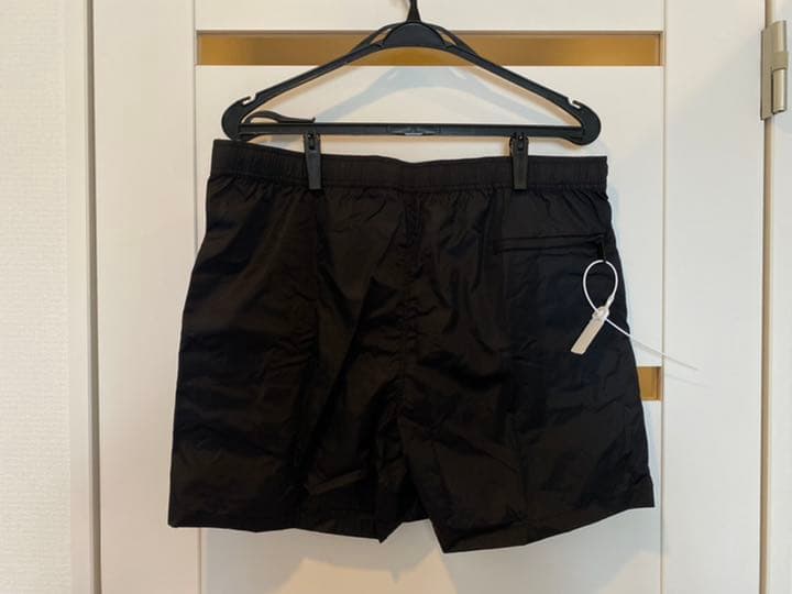 【新品未使用】VALENTINO／VLTNロゴスイムパンツ／海パン／水着