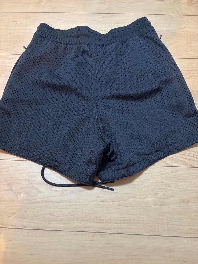 お*ん様 Nike ブラック メッシュショートパンツ