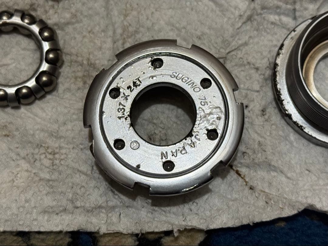 SUGINO 75 ボトムブラケット njs 競輪