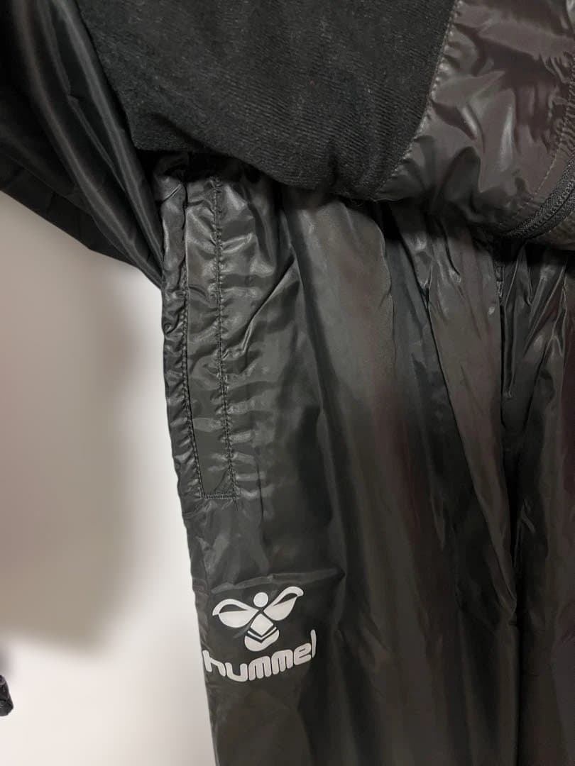 新品未使用hummel ブラック ウィンドブレーカー上下セットサイズO（XL）