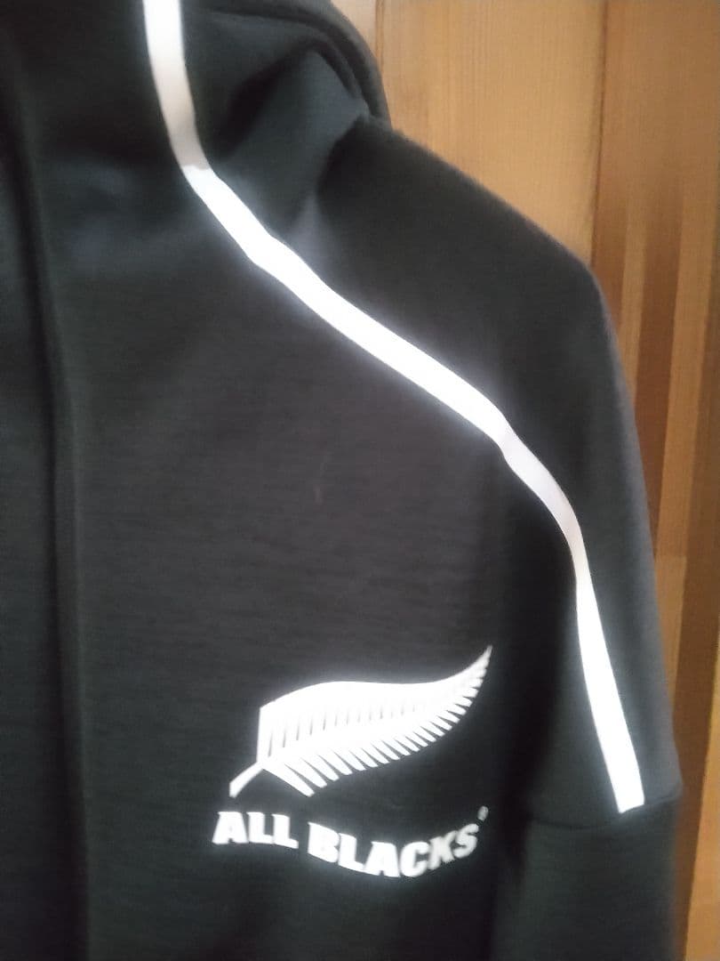 adidas ALL BLACKS ウォームアップウェア ブラック　パーカー