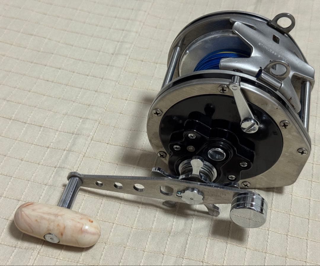 船釣り リール daiwa dynamic 4000d