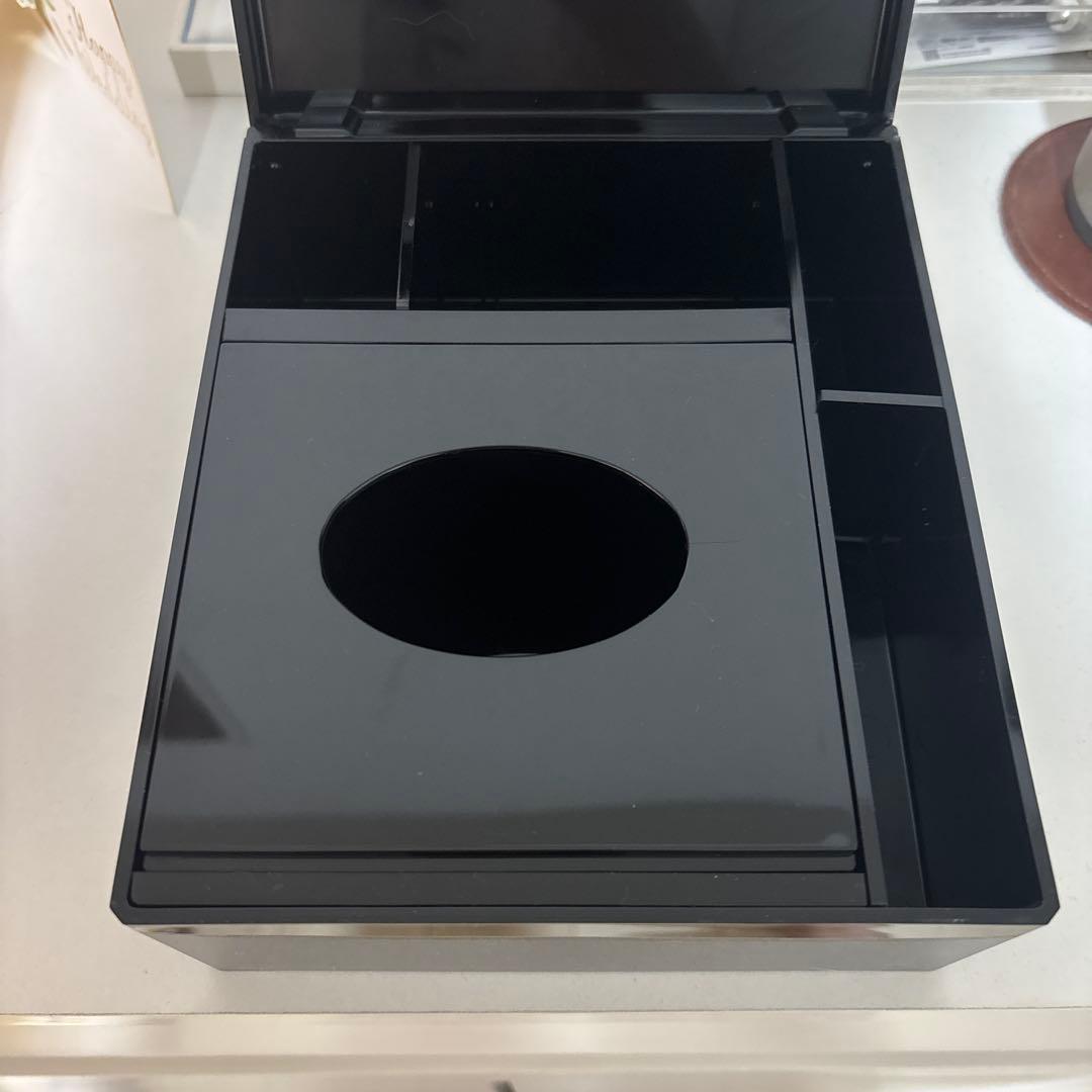 CHANEL ミラー付きメイクボックス