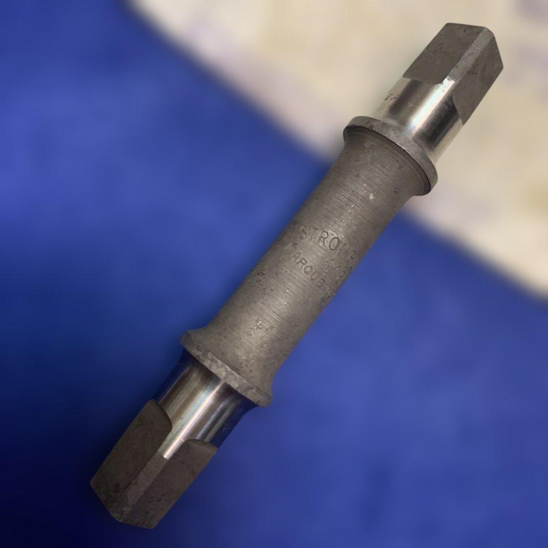 ストロングライトＢＢセット フランス製Ｗ用68mm