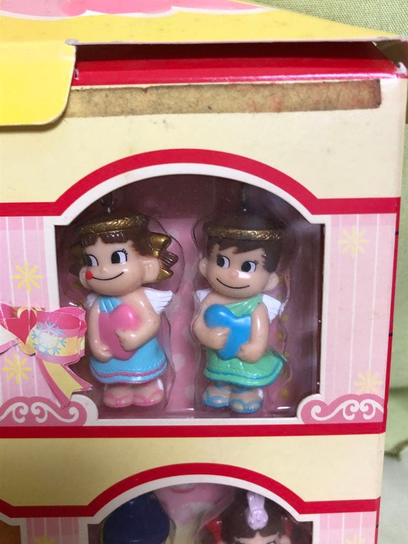 不二家のペコちゃんキャラクター人形 12体セット 新品未開封！非売品！貴重