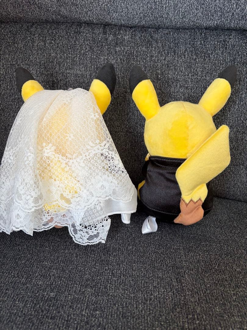 ピカチュウ 結婚式用　ぬいぐるみ 2体セット　箱付き