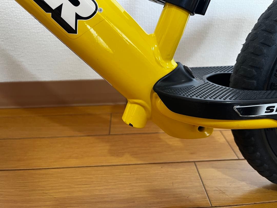 ストライダー スポーツモデル 12インチ イエロー