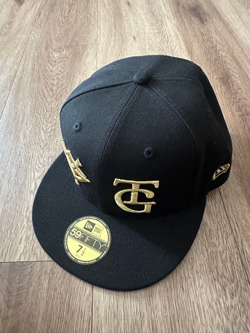 新品！巨人 90周年　ロゴ ワッペン付キャップ ジャイアンツ TG ゴールド