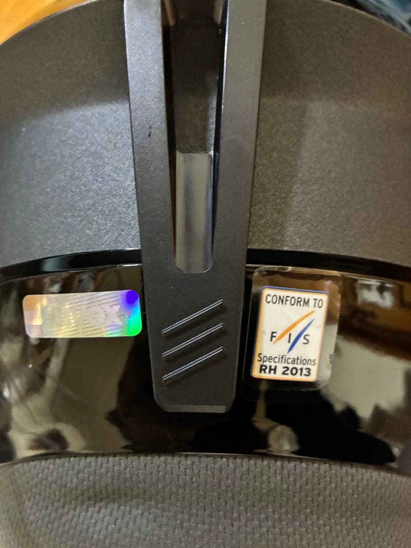 UVEX invictus MIPS / ウベックス インビクタス黒