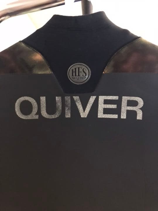 QUIVER セミドライウェットスーツ