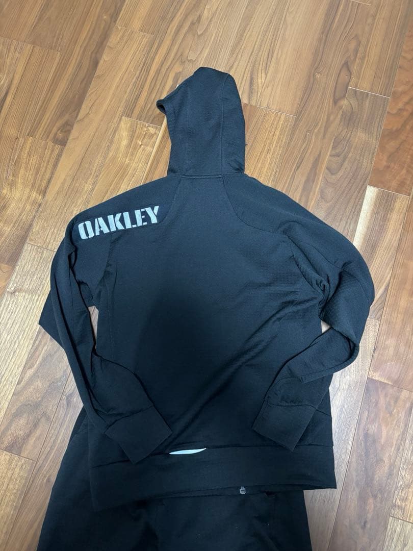 oakley セットアップ　上下　ジャージ