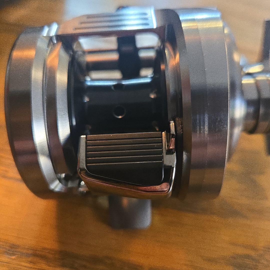 リール SHIMANO CALCUTTA CONQUEST DC 200