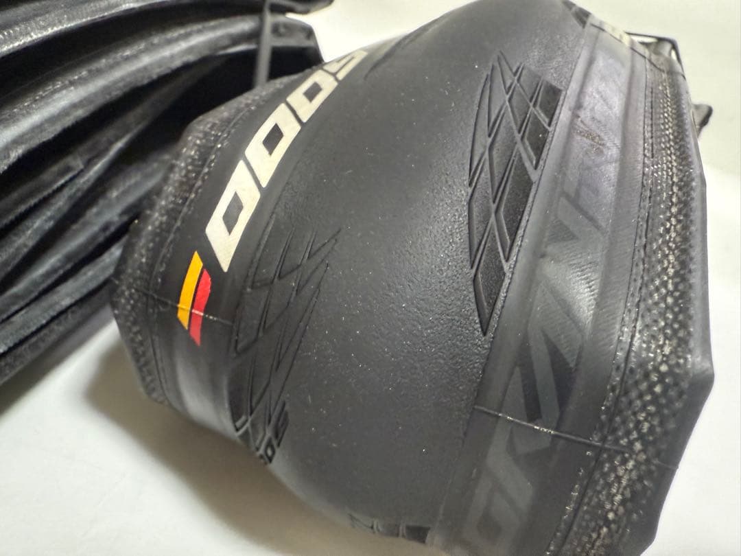 コンチネンタル　GP5000 クリンチャー　28c