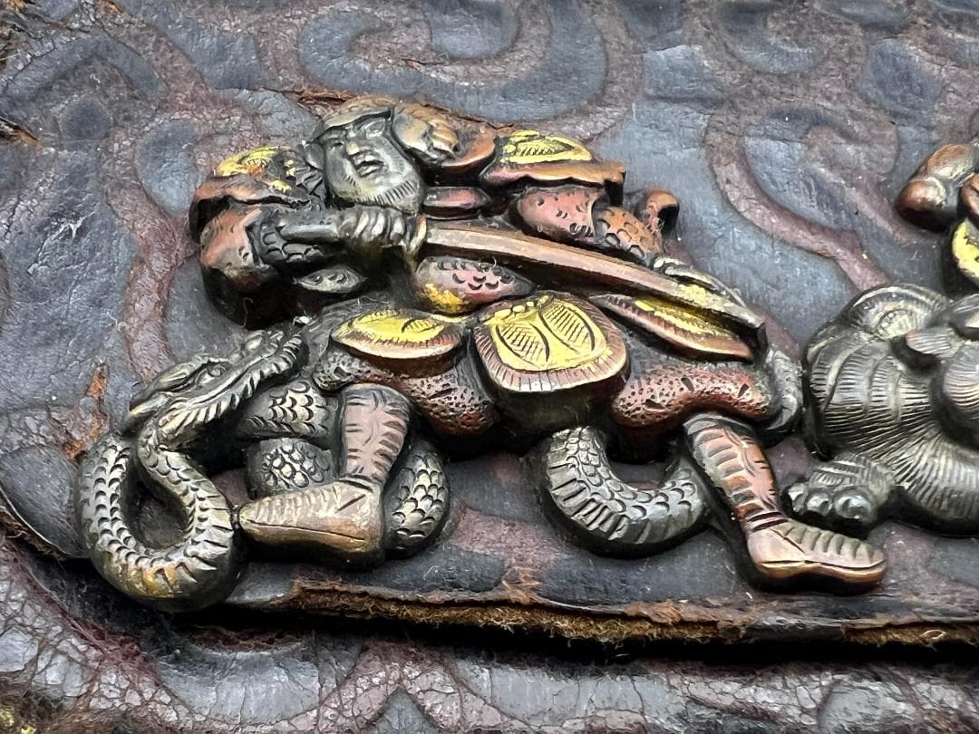 希少　早道　薬入　龍虎武士図　金銀象嵌　手彫　大金具　煙草　墨入れ　江戸明治期