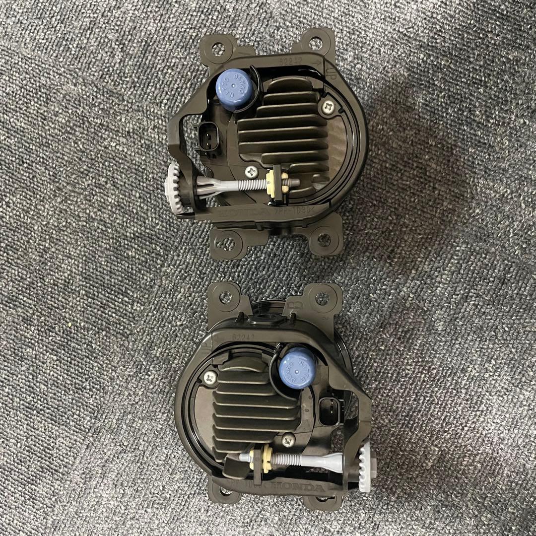中古:美品: HONDA シビック FK7後期 フォグランプ 2個セット